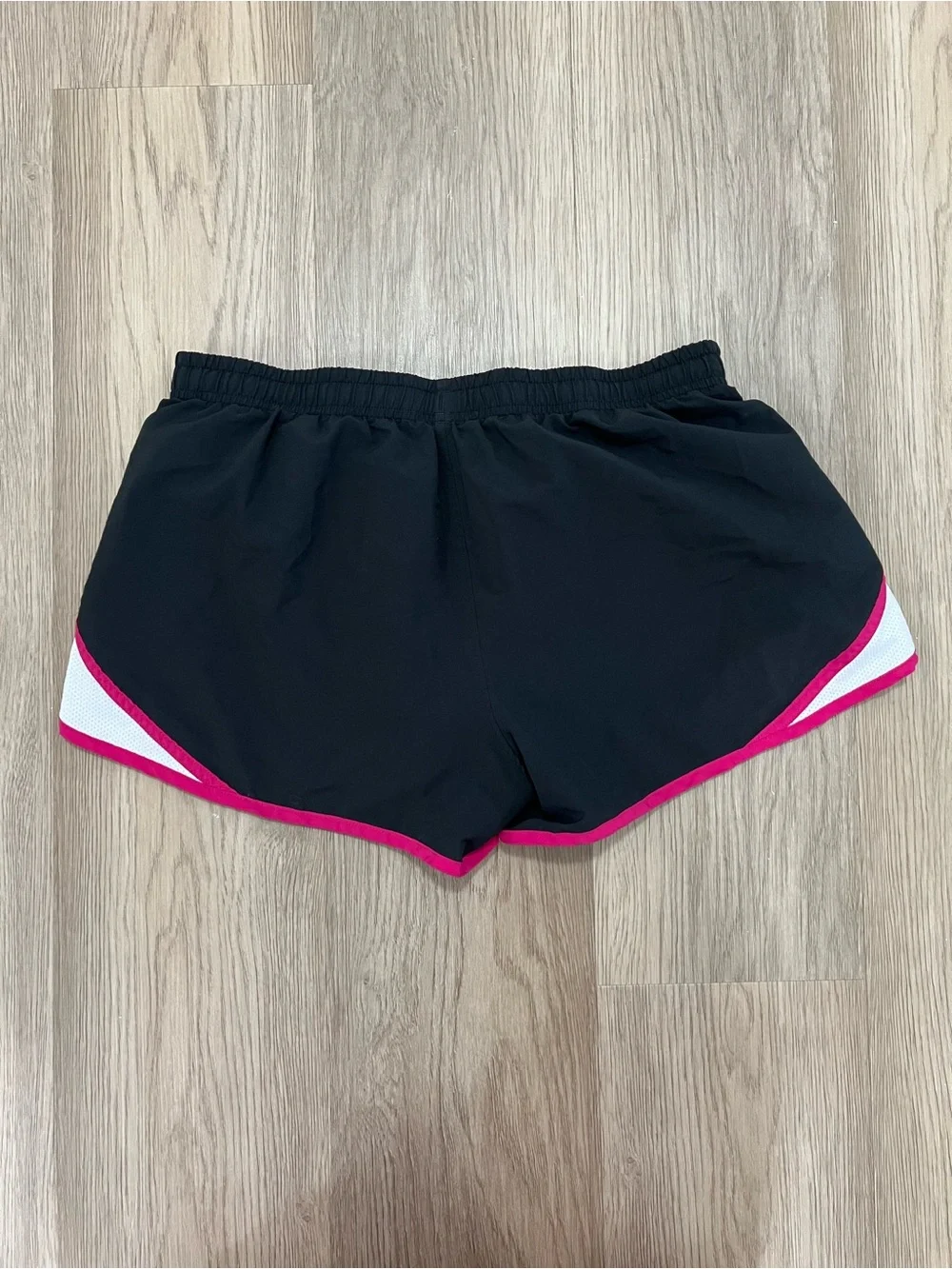 Under Armour HeatGear Black Pink Lined Running Athletic Shorts Women’s Medium